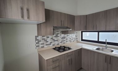 Casa recién renovada lista para reestrenarse.