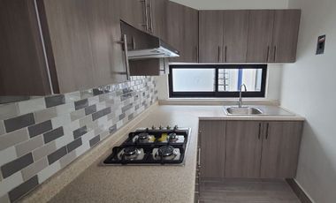 Casa recién renovada lista para reestrenarse.