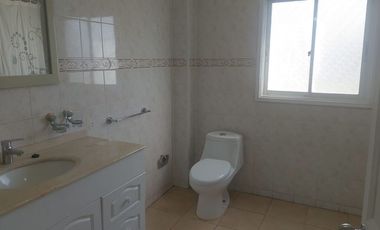 Oportunidad de parcela en Bollenar con linda casa estilo Georgian en excelente estado