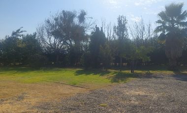 Oportunidad de parcela en Bollenar con linda casa estilo Georgian en excelente estado