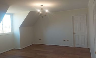 Oportunidad de parcela en Bollenar con linda casa estilo Georgian en excelente estado