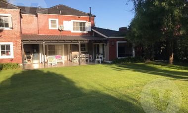 Casa en venta y alquiler - Barrio Echeverria del Lago, Canning