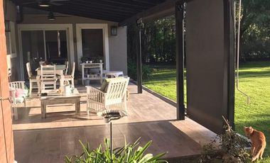 Casa en venta y alquiler - Barrio Echeverria del Lago, Canning