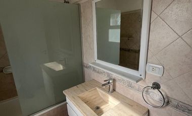 Casa en venta y alquiler - Barrio Echeverria del Lago, Canning