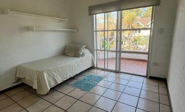 Casa en venta y alquiler - Barrio Echeverria del Lago, Canning