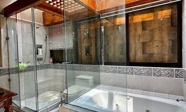 SANTA FE EN PRIVADA CASA AMUEBLADA CON JARDÍN EN VENTA