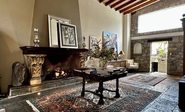 SANTA FE EN PRIVADA CASA AMUEBLADA CON JARDÍN EN VENTA