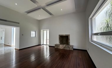 Residencia en Venta en Santa Anita Club de Golf, Tlajomulco de Zuñiga, Jalisco.
