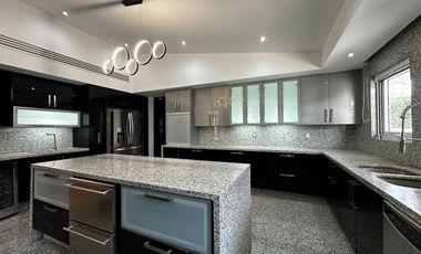 Residencia en Venta en Santa Anita Club de Golf, Tlajomulco de Zuñiga, Jalisco.