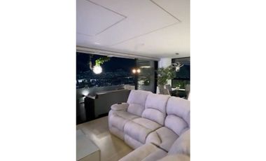 VENDEMOS MODERNO PENTHOUSE EN EL POBLADO AV LAS PALMAS