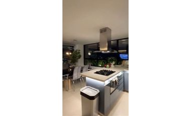 VENDEMOS MODERNO PENTHOUSE EN EL POBLADO AV LAS PALMAS
