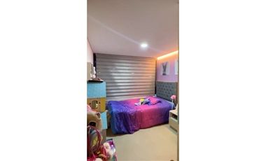 VENDEMOS MODERNO PENTHOUSE EN EL POBLADO AV LAS PALMAS
