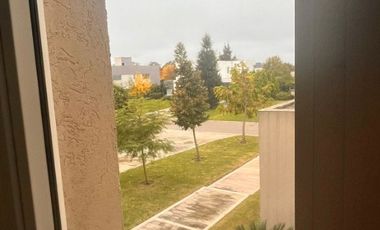 Casa en alquiler en Belen de Escobar