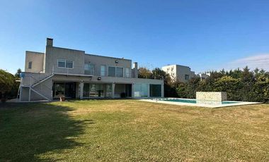 Casa en alquiler en Belen de Escobar