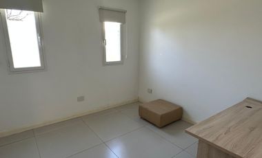 Casa en alquiler en Belen de Escobar