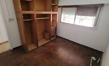 Casa con Departamento en venta en Quilmes Oeste