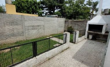 Casa con Departamento en venta en Quilmes Oeste