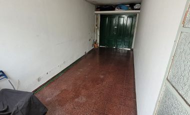 Casa con Departamento en venta en Quilmes Oeste