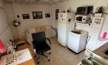 Casa con Departamento en venta en Quilmes Oeste