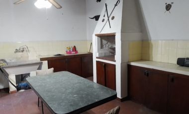 Casa PH en venta en Moron Sur