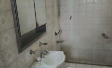 Casa PH en venta en Moron Sur