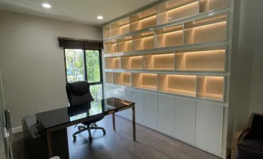 For rent or sale 4 Bedroom Detached House in Setthasiri Wongwaen-Lamlukka in Bueng Kham Phroi, Lam Luk Ka, Pathum Thani