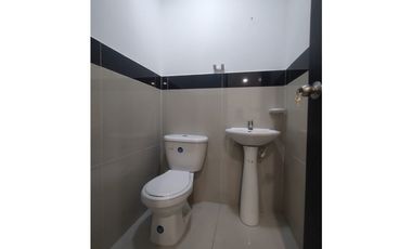 Vendo Oficina en el Centro Comercial Estación Niquia