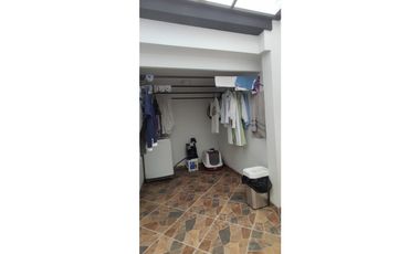 Casa Unifamiliar en Venta en Campo Amor, Medellín