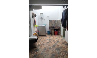 Casa Unifamiliar en Venta en Campo Amor, Medellín