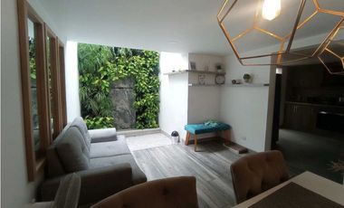 Casa Unifamiliar en Venta en Campo Amor, Medellín