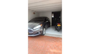 Casa Unifamiliar en Venta en Campo Amor, Medellín