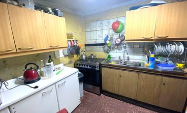 Se Vende gran Casa 4d2b Para Dos Familias en Santiago