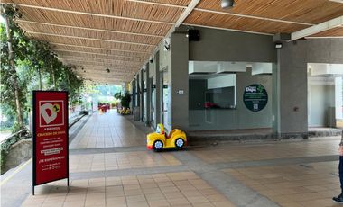 LOCAL 400M2  ALQUILER  -  MALL DAPA