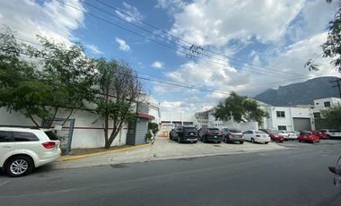 Bodega en Renta con Oficinas Santa Catarina