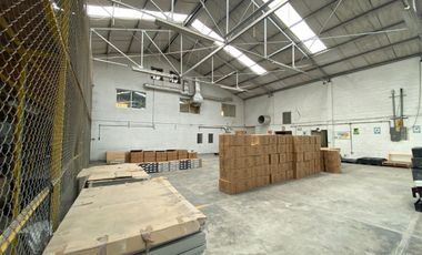 Bodega en Renta con Oficinas Santa Catarina