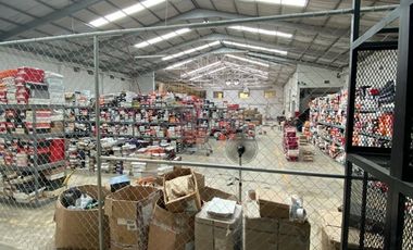Bodega en Renta con Oficinas Santa Catarina