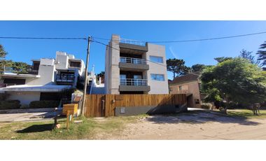 Departamento 3 amb- con Pileta-Cochera