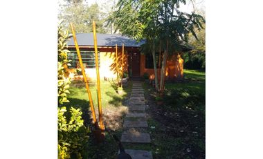 CASA EN EL BARRIO 