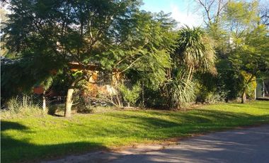 CASA EN EL BARRIO 