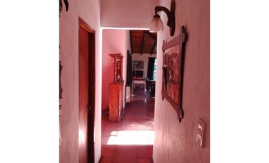 CASA EN EL BARRIO 