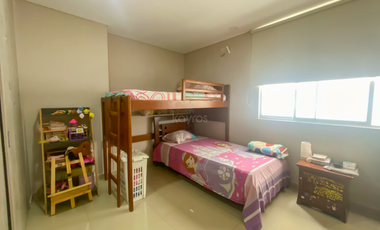 Apartamento en venta en La Castellana: Piscina, gimnasio y estudio