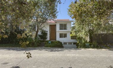 CASA EN VENTA Y  RENTA EN CLUB DE GOLF LAS LOMAS.
