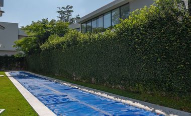 CASA EN VENTA Y  RENTA EN CLUB DE GOLF LAS LOMAS.