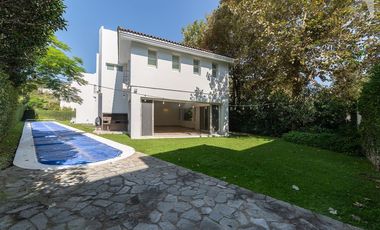 CASA EN VENTA Y  RENTA EN CLUB DE GOLF LAS LOMAS.