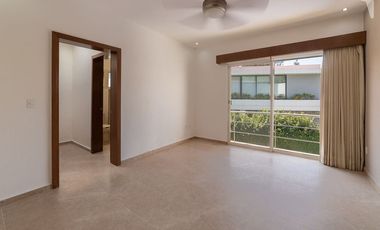 CASA EN VENTA Y  RENTA EN CLUB DE GOLF LAS LOMAS.