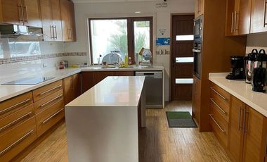 Casa en Arriendo en Costanera de Valdivia
