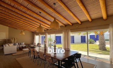 MARAVILLOSA  CASA DE PLAYA EN VENTA CONDOMINIO OASIS, PARACAS