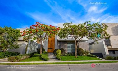 CASA DE LUJO CON ALBERCA EN VENTA ZONA ANDARES