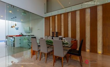 CASA DE LUJO CON ALBERCA EN VENTA ZONA ANDARES