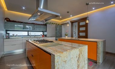 CASA DE LUJO CON ALBERCA EN VENTA ZONA ANDARES